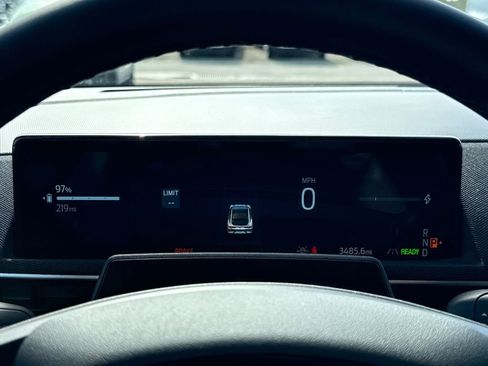 Certified 2025 Ford Mustang Mach-E Select image 17