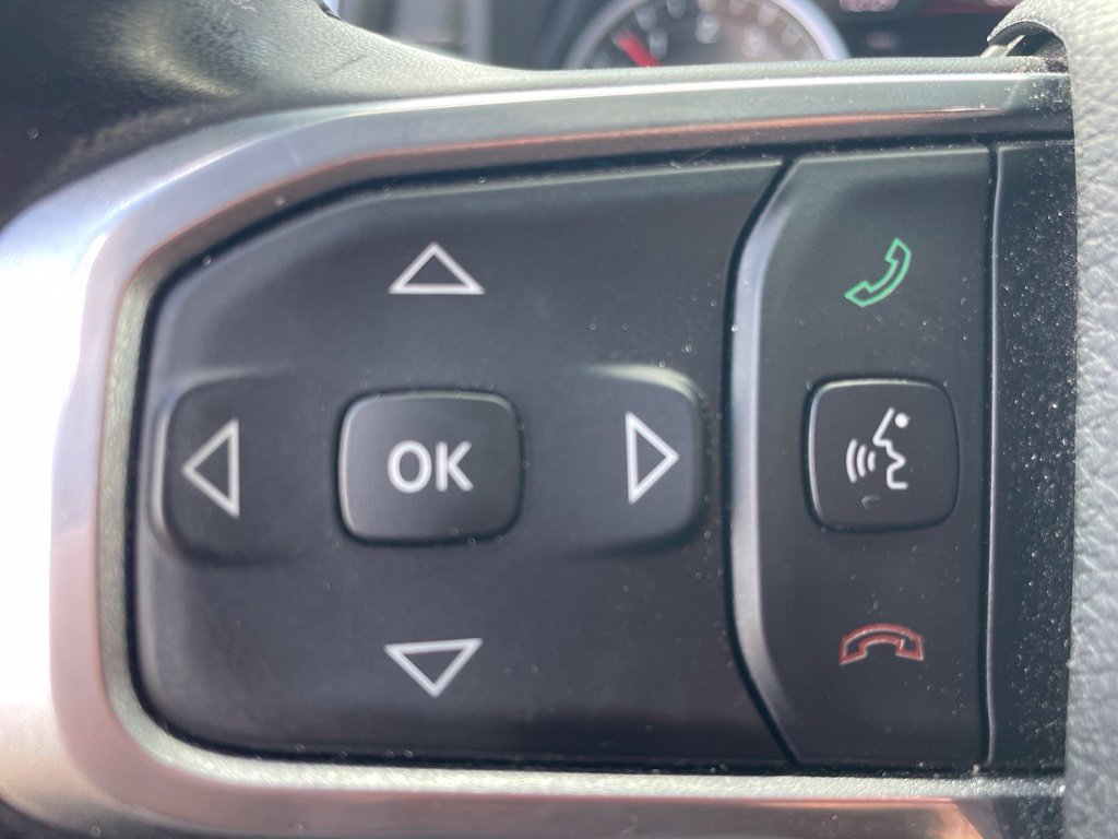 Used 2022 RAM 1500 Laramie w/ Sport Appearance Package AWD/4WD image 8