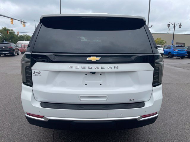 Used 2025 Chevrolet Suburban LT w/ Comfort Package AWD/4WD image 12