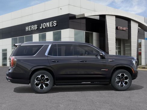 New 2026 GMC Yukon AT4 Ultimate w/ LPO, Floor Liner Package AWD/4WD image 5
