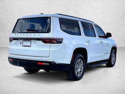 Used 2024 Jeep Wagoneer 2WD image 2