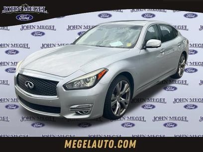 Used 2016 INFINITI Q70 L 3.7 w/ Deluxe Touring Package