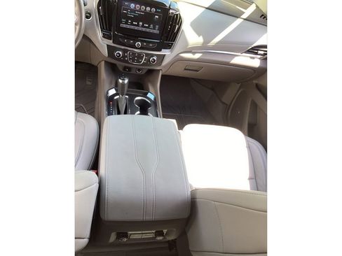 Used 2018 Chevrolet Traverse LT w/ LPO, Floor Liner Package AWD/4WD image 19