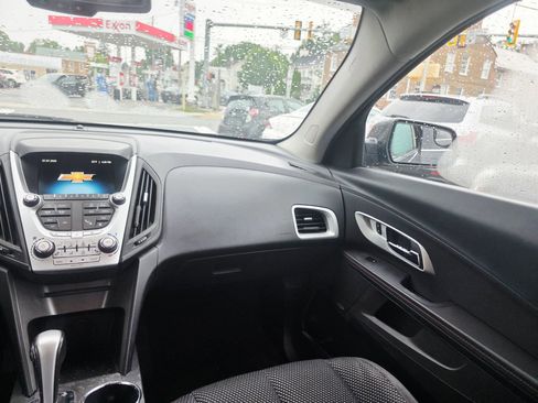 Used 2012 Chevrolet Equinox LT AWD/4WD image 19