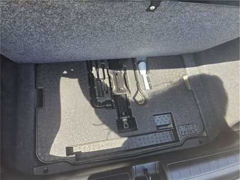 Used 2018 Honda Accord EX-L image 28