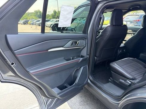 New 2026 Ford Explorer ST-Line AWD/4WD image 10