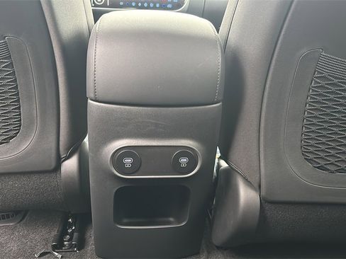 Certified 2025 Hyundai Ioniq 5 SE image 27