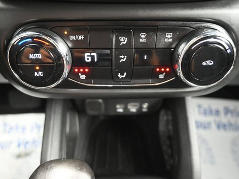 Certified 2023 Chevrolet TrailBlazer ACTIV w/ Sun and Liftgate Package FWD image 16