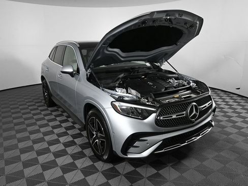 Certified 2025 Mercedes-Benz GLC 300 4MATIC image 33