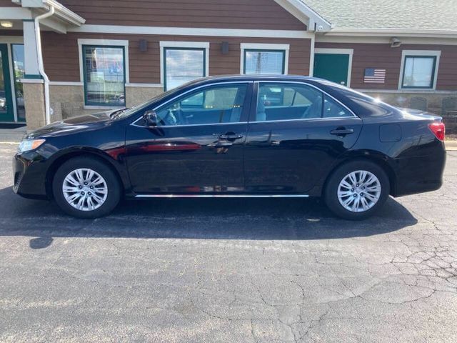 Used 2013 Toyota Camry LE FWD image 6