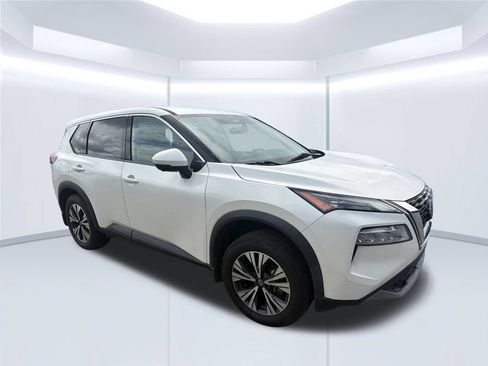 Used 2021 Nissan Rogue SV FWD image 4