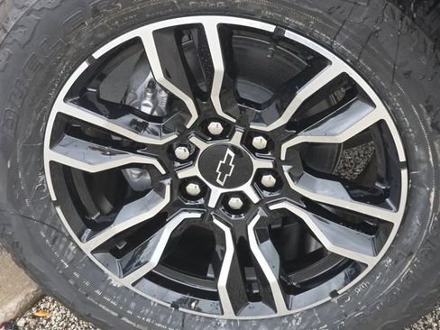 New 2026 Chevrolet Colorado Trail Boss AWD/4WD image 17