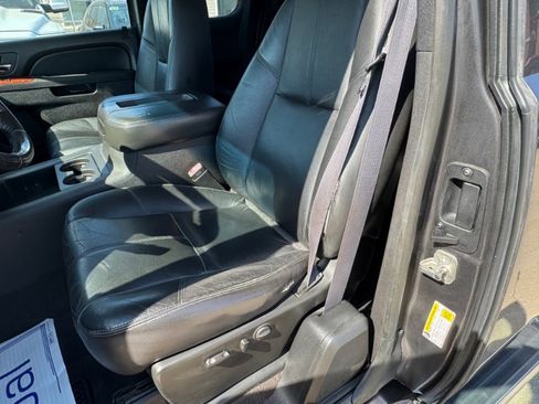 Used 2011 GMC Sierra 2500 SLT w/ SLT Convenience Package image 8