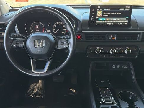 Certified 2024 Honda Pilot EX-L image 18