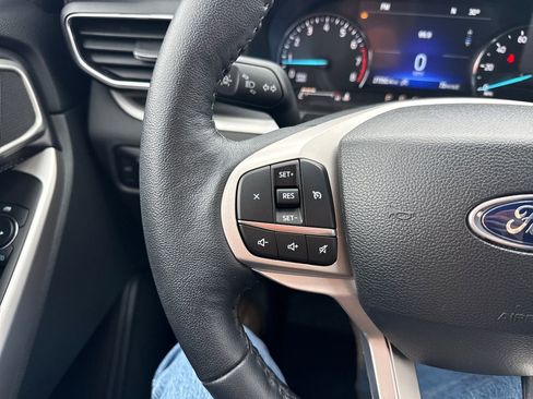 Used 2023 Ford Explorer XLT w/ Equipment Group 202A image 32