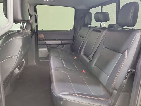 Used 2022 Ford F150 Lariat image 12