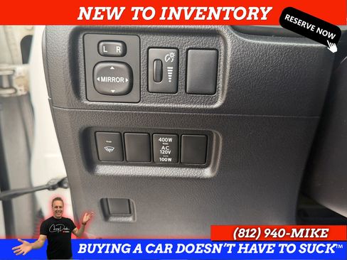 Used 2018 Toyota 4Runner TRD Off-Road Premium AWD/4WD image 25