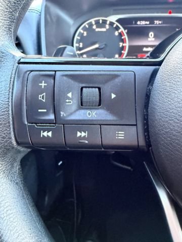 Used 2023 Nissan Rogue SV FWD image 20