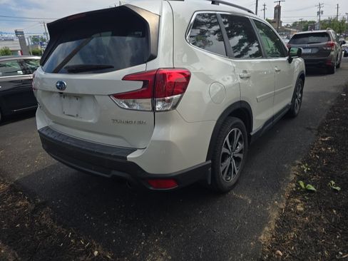 Used 2021 Subaru Forester Limited AWD/4WD image 4