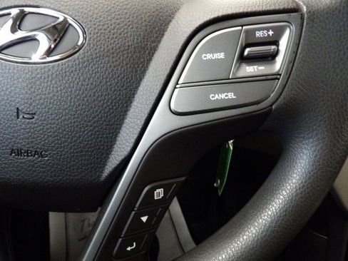 Used 2017 Hyundai Santa Fe Sport image 15