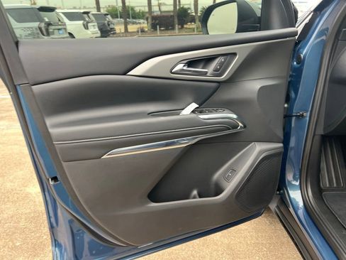 New 2026 Chevrolet Traverse LT FWD image 17