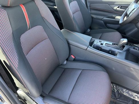 New 2026 Nissan Sentra SR w/ Floor Mat Package image 10