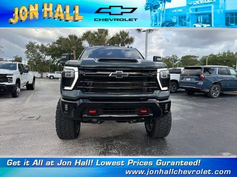 Used 2025 Chevrolet Silverado 2500 LTZ w/ Trail Boss Package AWD/4WD image 17