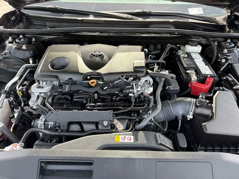 Used 2024 Toyota Camry SE FWD image 9
