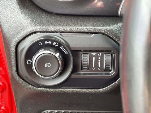 Used 2022 Jeep Wrangler Unlimited Sport image 28