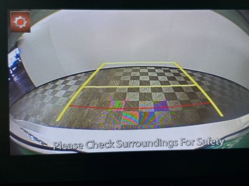 Used 2019 Toyota Yaris L image 19