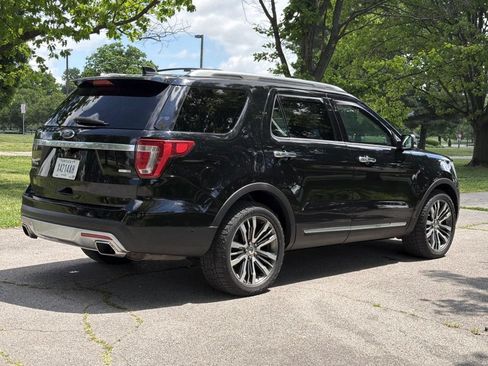 Used 2016 Ford Explorer Platinum AWD/4WD image 4