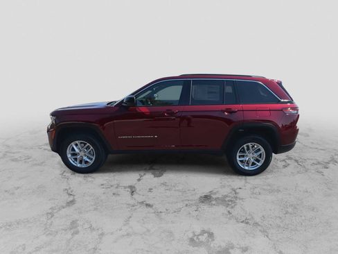 New 2025 Jeep Grand Cherokee Laredo X image 5