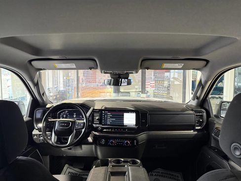 Used 2024 GMC Sierra 1500 SLE image 22