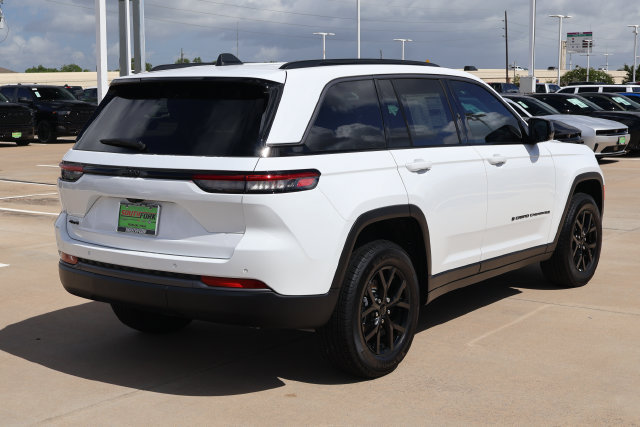 New 2026 Jeep Grand Cherokee Altitude AWD/4WD image 6