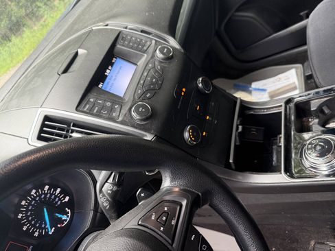 Used 2019 Ford Edge SE AWD/4WD image 26