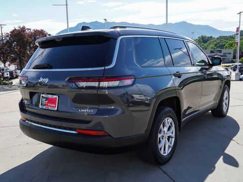 Used 2022 Jeep Grand Cherokee L Limited w/ Luxury Tech Group II AWD/4WD image 8
