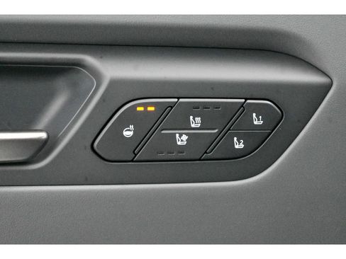 New 2026 Kia EV9 Wind image 17