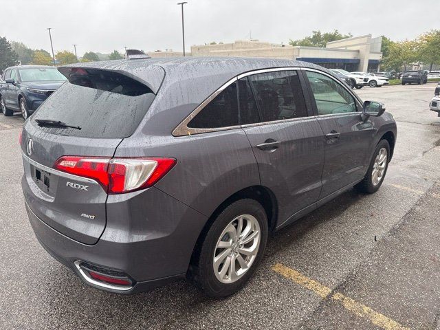 Used 2017 Acura RDX w/ Tech & AcuraWatch Plus Pack AWD/4WD image 3