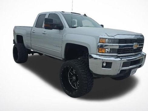 Used 2015 Chevrolet Silverado 2500 LT w/ LT Convenience Package AWD/4WD image 43