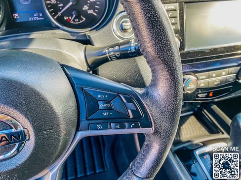 Used 2019 Nissan Rogue SV image 20