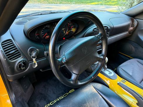 Used 2001 Porsche 911 Cabriolet image 80