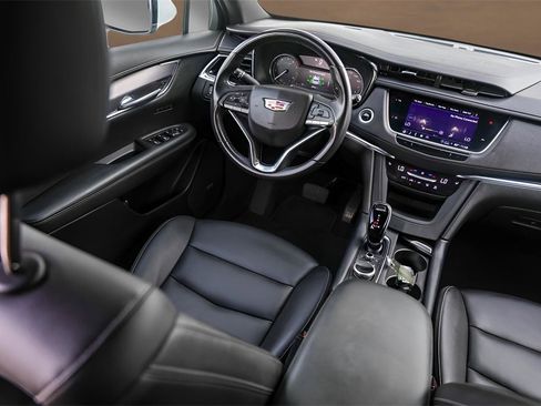 Used 2022 Cadillac XT6 Luxury image 28