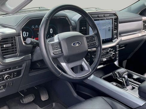 Used 2022 Ford F150 Lariat w/ Trailer Tow Package image 19