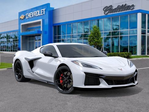Used 2026 Chevrolet Corvette Z06 RWD image 8