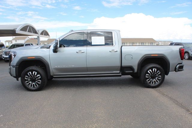 Used 2025 GMC Sierra 2500 Denali Ultimate AWD/4WD image 6