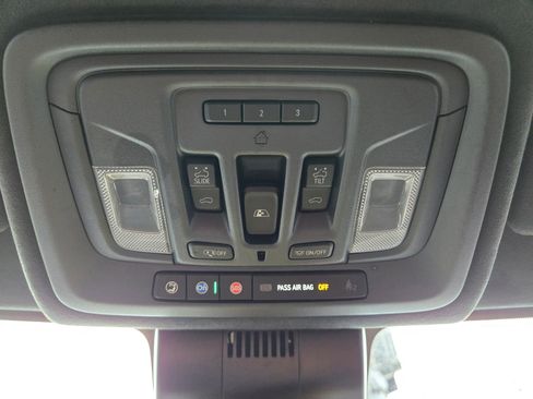 Used 2022 GMC Sierra 1500 Denali Ultimate image 37