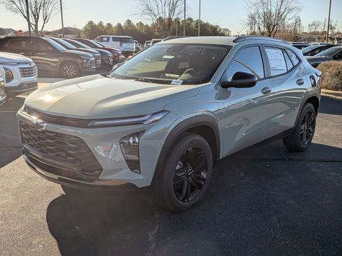 New 2026 Chevrolet Trax ACTIV w/ Driver Confidence Package image 3