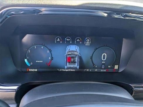 New 2025 Ford F150 Lariat w/ Equipment Group 501A Mid image 9