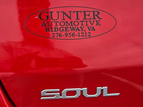 Used 2024 Kia Soul LX w/ Option Group 015 FWD image 15