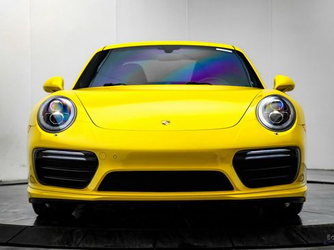 Used 2018 Porsche 911 Turbo S image 30
